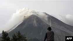 Núi lửa Merapi đã bắt đầu phun vào chiều thứ Ba khiến 13 người chết, Yogyakarta, Indonesia, 26/10/2010