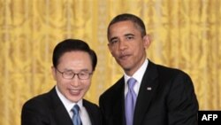 Tổng thống Hoa Kỳ Barack Obama và Tổng thống Nam Triều Tiên Lee Myung-bak