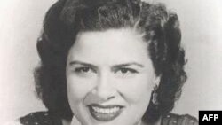 Patsy Cline là một trong những ca sĩ được yêu mến nhất nước Mỹ