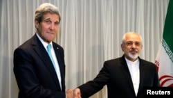 Ngoại trưởng Mỹ John Kerry và Ngoại trưởng Iran Javad Zarif tại Geneva, ngày 14/1/2014.