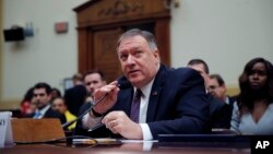 Ngoại trưởng Hoa Kỳ Mike Pompeo phát biểu trong phiên điều trần tại Ủy ban Đối ngoại Hạ viện hôm 28/02/2020.