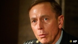 Cựu Giám đốc CIA David Petraeus