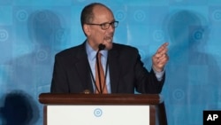 Cựu Bộ trưởng Lao động Hoa Kỳ Tom Perez đã được bầu làm người đứng đầu Ủy ban Quốc gia Đảng Dân chủ (DNC), 25/02/2017. 