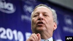 Ông Lawrence Summers, người đứng đầu Hội đồng Kinh tế Quốc gia của Tòa Bạch Ốc