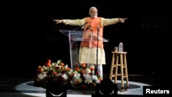 Thủ tướng Ấn Độ Narendra Modi phát biểu tại Madison Square Garden, thành phố New York, ngày 28 tháng 9, 2014.