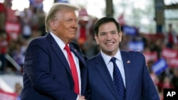 Donald Trump, Cumhuriyetçi Senatör Marco Rubio'yu dışişleri bakanlığına aday gösterdiğini açıkladı.