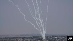 Rocket phóng đi từ Dải Gaza hôm 6/8.