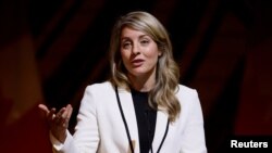 Ngoại trưởng Canada Melanie Joly