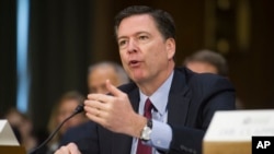 Giám đốc FBI James Comey.