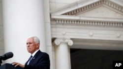 Phó Tổng thống Mike Pence phát biểu tại Nghĩa trang Arlington trong Ngày Chiến Sĩ Trận vong 27/5/2019