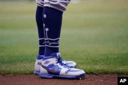 Los Angeles Dodgers oyuncusu Mookie Betts'in giydiği Air Jordan ayakkabıları.