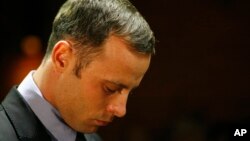 Oscar Pistorius tại phiên tòa ở Pretoria, Nam Phi, ngày 21/2/2013.