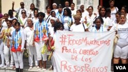 Nhóm đối lập nổi tiếng có tên là Ladies in White biểu tình ở Havana, Cuba, ngày 20/3/2016.