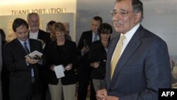 Bộ trưởng Quốc phòng Hoa Kỳ Leon Panetta nói quân số sẽ phải được quyết định trong các cuộc thương thảo với giới lãnh đạo Iraq