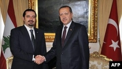 Thủ tướng Libăng Saad Hariri (trái) và Thủ tướng Thổ Nhĩ Kỳ Recep Tayyip Erdogan tại Ankara, ngày 14/1/2011