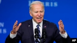 Ông Joe Biden đã cổ động cho năng lượng sạch trong cuộc tranh cử năm 2020, một dự án bị các công ty dầu phản đối. Nhưng ông đã biết cách thỏa hiệp với họ. 