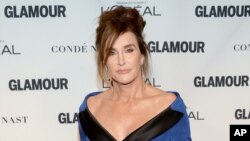 Caitlyn Jenner tham dự giải thưởng thường niên ‘Glamour Women of the Year’ lần thứ 25 tại New York, ngày 9 tháng 11 năm 2015.