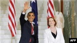 Tổng thống Mỹ Barack Obama và Thủ tướng Australia Julia Gillard tại Quốc hội ở Canberra, Australia, thứ Tư 16/11/2011