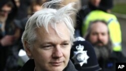 Sáng lập viên WikiLeaks Julian Assange