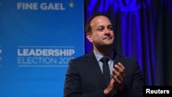 Leo Varadkar, 38 tuổi, sẽ là thủ tướng trẻ nhất của Cộng hòa Ireland và cũng sẽ là thủ tướng đầu tiên của nước này có gốc gác là sắc dân thiểu số.