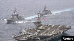 Tàu sân bay Hải quân Hoa Kỳ USS Carl Vinson