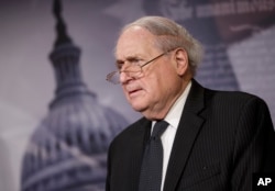 Cựu Thượng nghị sĩ Carl Levin.