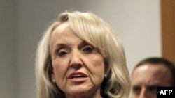 Thống đốc bang Arizona Jan Brewer