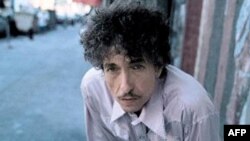 Bob Dylan nổi tiếng với những bản nhạc từng mang lại nguồn cảm hứng cho phong trào phản đối chiến tranh Việt Nam ở Mỹ