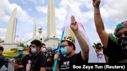 Người Thái biểu tình ở Bangkok hôm 24/6/2021.