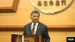 Tổng Thư Ký ASEAN Surin Pitsuwan