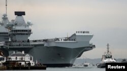 Hàng không mẫu hạm HMS Queen Elizabeth của Anh.