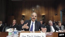 Bộ trưởng Tư Pháp Hoa Kỳ Eric Holder xác minh trước ủy ban Tư Pháp Thượng Viện, 4/5/2011