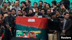 عمران خان آئندہ ماہ اسلام آباد میں ایک بڑے جلسے کا اعلان کر چکے ہیں۔