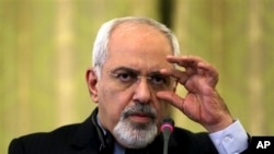 Ngoại trưởng Iran Mohammad Javad Zarif nói Iran sẽ dự hòa đàm Syria nếu nhận được lời mời vô điều kiện