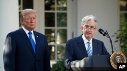 Ông Jerome Powell phát biểu sau khi Tổng thống Donald Trump loan báo ông là người được đề cử cho chức vụ chủ tịch kế tiếp của Cục Dự trữ Liên bang tại Vườn Hồng Nhà Trắng ở Washington, ngày 2 tháng 11, 2017. 