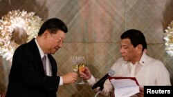 Tổng thống Duterte tiếp ông Tập Cận Bình đến thăm Philippines