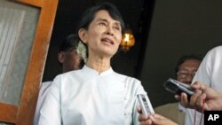 Lãnh tụ đấu tranh cho dân chủ Miến Điện Aung San Suu Kyi