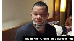 Công dân Trung Quốc Gao Liang Gu, 42 tuổi, bị công an Đà Nẵng bắt hôm 25/7 vì tổ chức đưa người Trung Quốc vào Việt Nam trái phép. (Ảnh chụp màn hình Thanh Niên)