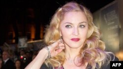 Madonna và Cirque du Soleil sẽ trình diễn trong chương trình Super Bowl