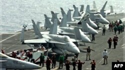 Hàng không mẫu hạm USS John C. Stennis có khoảng 5.000 thủy thủ và khoảng 75 máy bay, trong đó có 50 chiến đấu cơ. (Ảnh tư liệu)