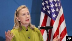 Ngoại trưởng Hoa Kỳ Hillary Clinton nói con đường của tiến trình cải cách còn dài