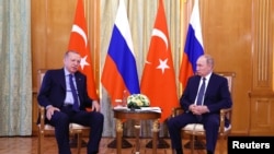 Cumhurbaşkanı Erdoğan Soçi'de Rusya lideri Vladimir Putin'le biraraya geldi. 