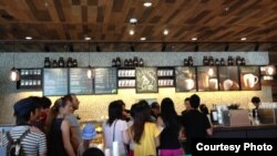 Cà phê Starbucks khai trương cửa hàng đầu tiên tại Việt Nam