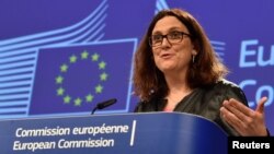 Ủy viên Ủy hội Châu Âu Cecilia Malmstrom tổ chức họp báo ở Brussels, Bỉ, ngày 7 tháng 3, 2018.