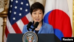 Tổng thống Nam Triều Tiên Park Geun-hye trong cuộc họp báo tại Tòa Bạch Ốc ở Washington, ngày 7/5/2013.