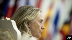 Ngoại trưởng Mỹ Hillary Rodham Clinton tại hội nghị Diễn đàn Khu vực ASEAN ở Phnom Penh, ngày 12/7/2012