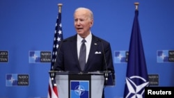 Tổng thống Mỹ Joe Biden phát biểu trong cuộc họp báo trong khuôn khổ hội nghị thượng đỉnh NATO, tại Brussels, Bỉ, ngày 24 tháng 3 năm 2022. 