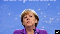 Thủ tướng Ðức Angela Merkel phát biểu tại cuộc họp báo ở Hội nghị Thượng đỉnh EU tại Brussels, ngày 25/10/2013.