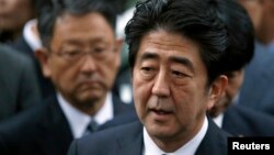 Thủ tướng Nhật Bản Shinzo Abe phát biểu trước truyền thông.