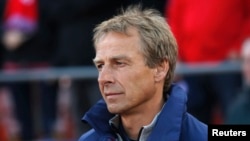 Huấn luyện viên trưởng đội tuyển bóng đá quốc gia Mỹ Jurgen Klinsmann. 